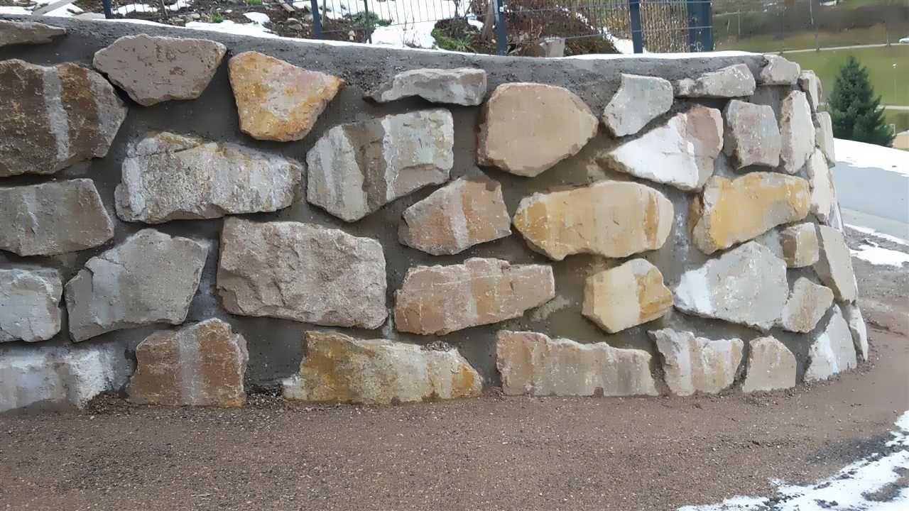 Außenanlagen Pflasterarbeiten Natursteinmauern Treppen