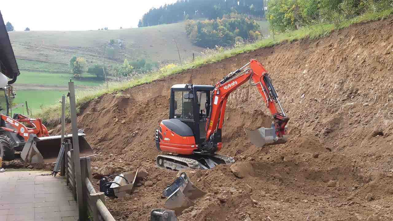 Behringer Baggerbetrieb & Erdarbeiten